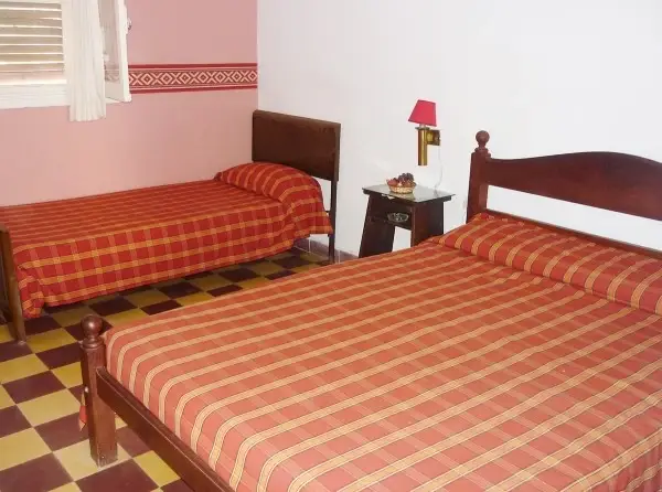 HOSTERIA DE CATEGORIA PLENO CENTRO - Imagen 12