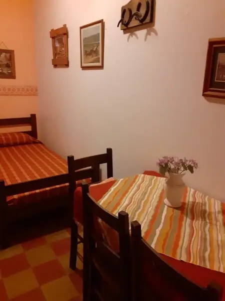 HOSTERIA DE CATEGORIA PLENO CENTRO - Imagen 15