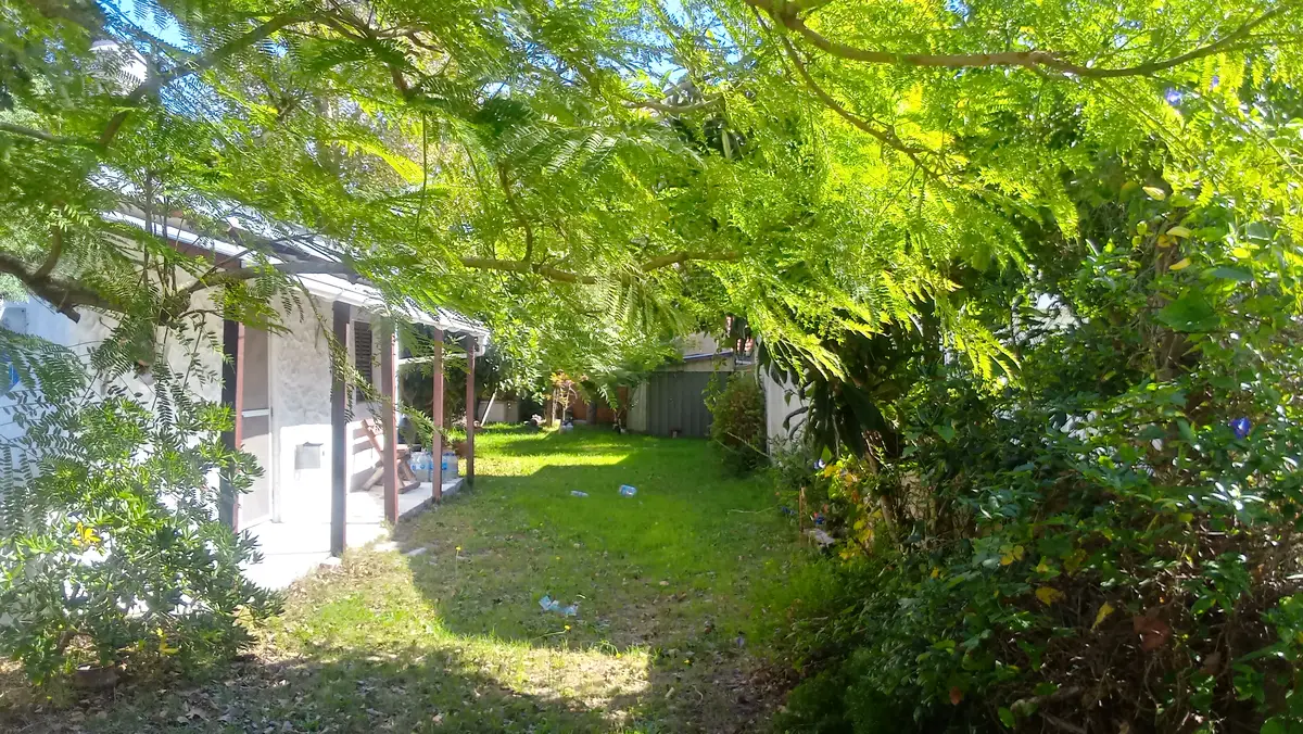 EXCELENTE CASA                                                                        COD 101